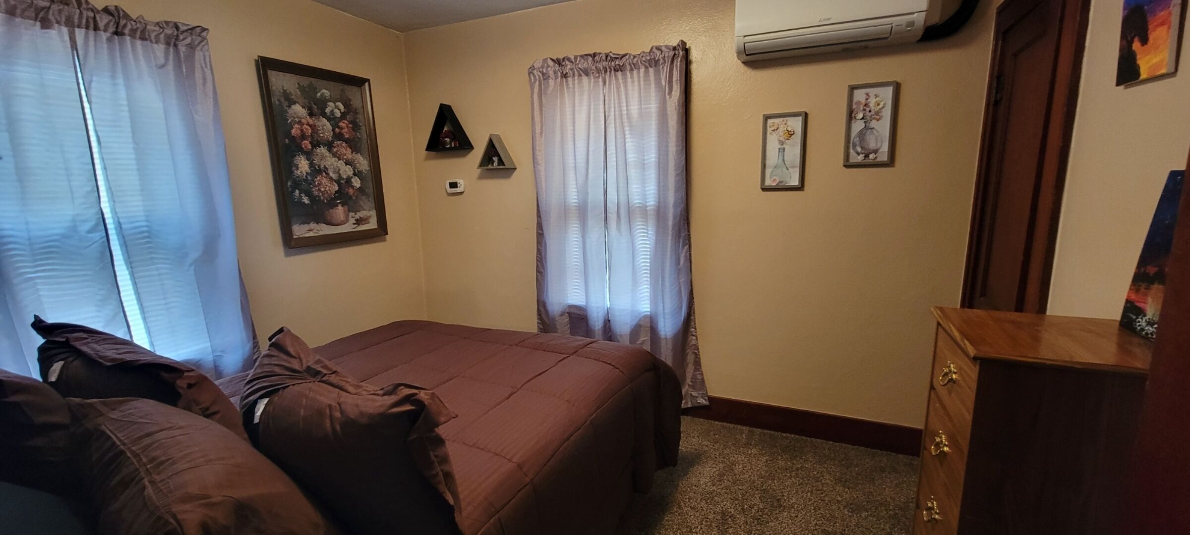 Nice home in downtown 1 block from theater