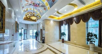 Vienna Hotel (Yueyang Linxiang Government Affairs Center)