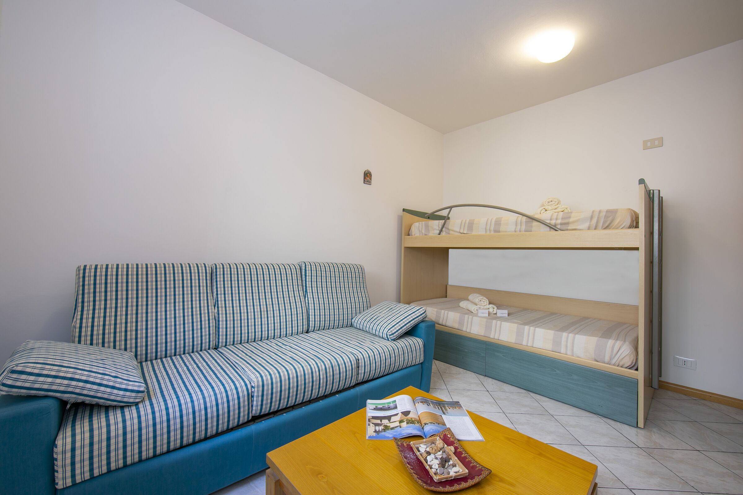 Lake View Dom-Us Apartment, Riva del Garda, Italy