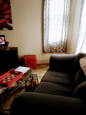 TV, DVD player