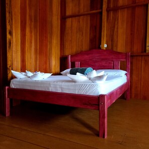 ห้องสแตนดาร์ดดับเบิลหรือทวิน | เครื่องนอนป้องกันสารก่อภูมิแพ้, Wi-Fi ฟรี, ผ้าปูที่นอน