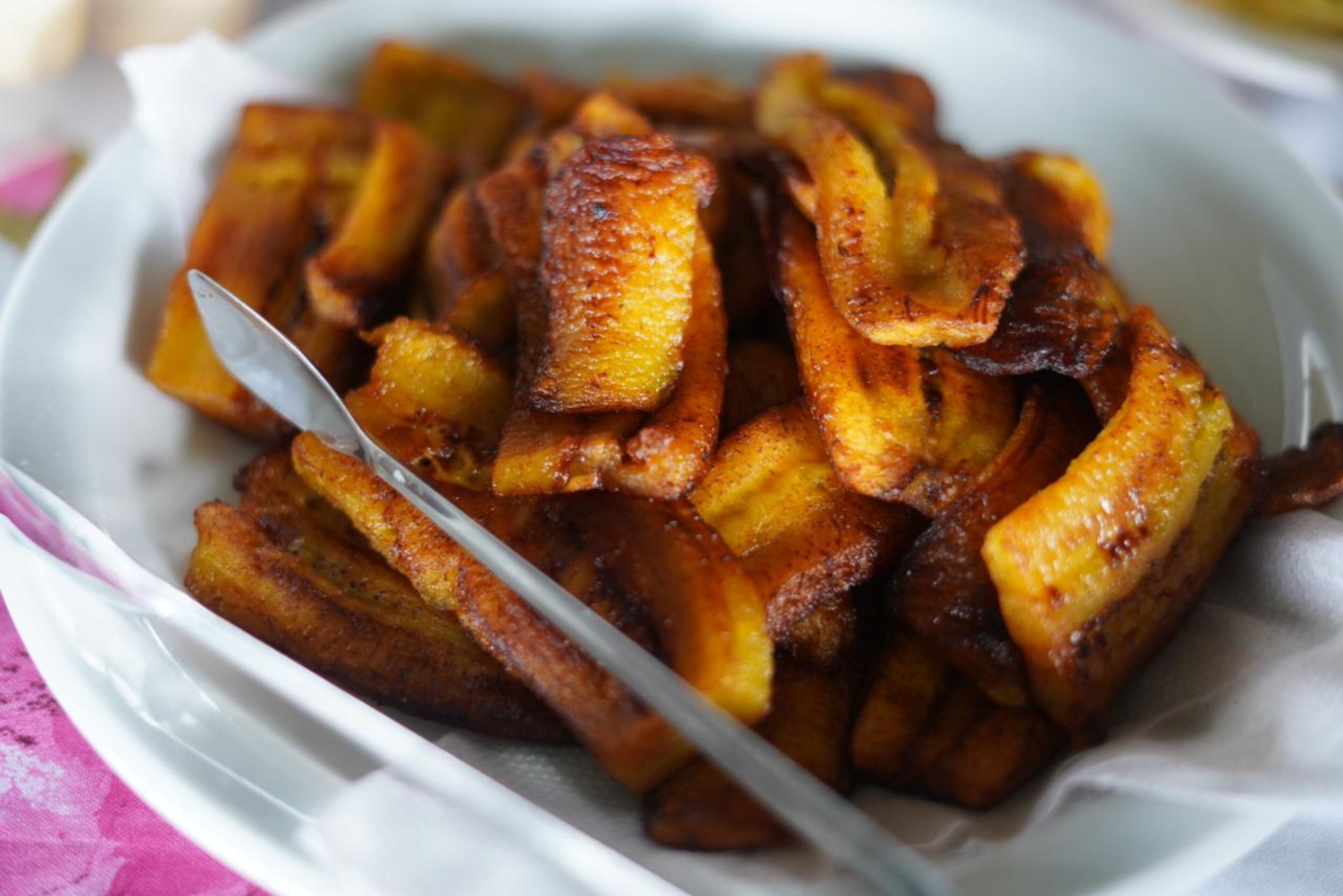 A plate of fried plantains.