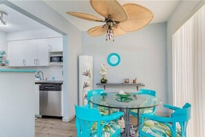 Lejlighed (Gorgeous Nautical Condo Near Beach) | Udendørsområde