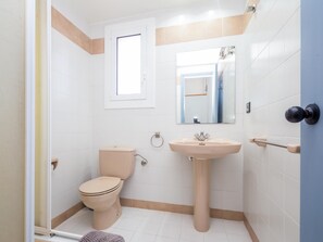 Bathtub