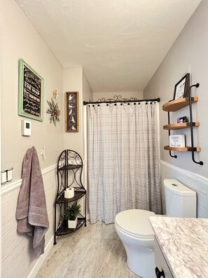 Shower, towels, soap, shampoo