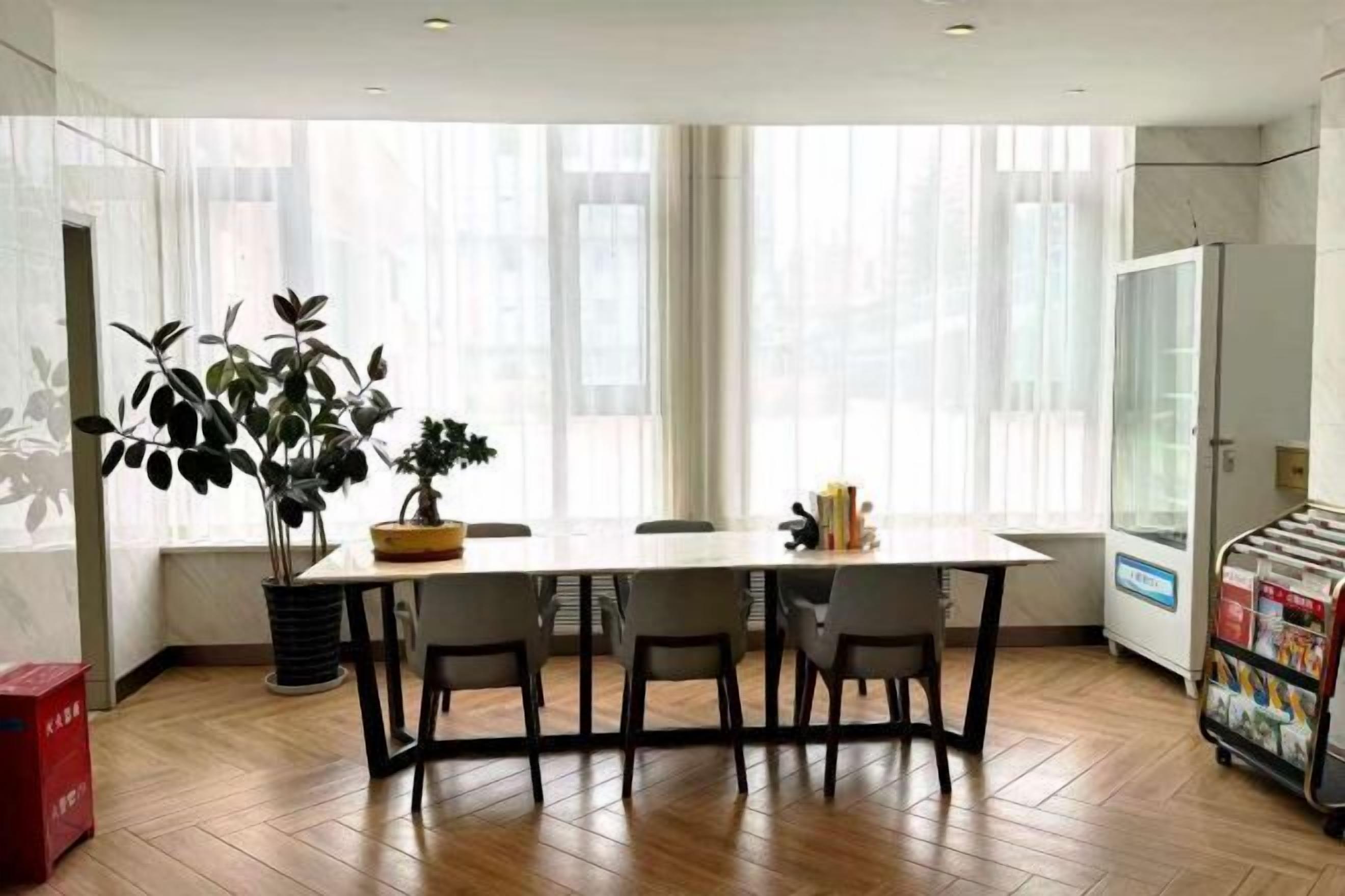 المنشأة من الداخل