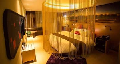 Thank Inn Hotel (Guangcai Great Market)