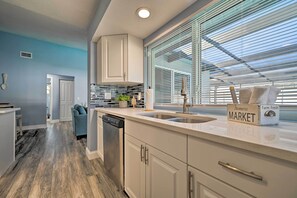 Fridge, microwave, stovetop, dishwasher - Port Richey Getaway w/ Lanai, Pool & Grill! (New Port Richey)