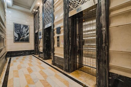 Dreamli Najia Theme Apartment