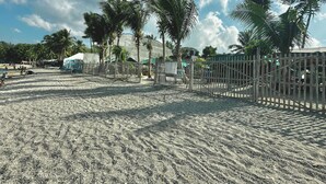 Property grounds - Manzil Anilao B&B 2 bdr apt U4 (Mabini)