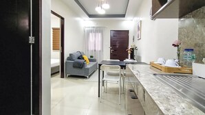 Interior - Manzil Anilao B&B 2 bdr apt U4 (Mabini)
