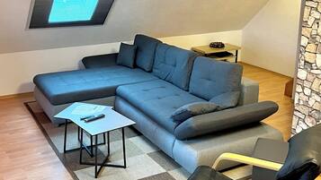 Smart TV, video games, stereo