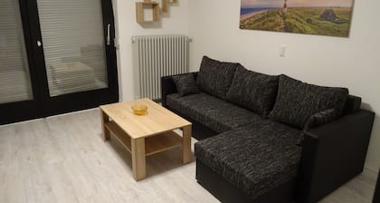 Vacation home Deichdiamant, quietly located directly at the harbor behind the dike