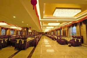 Restaurant - Boyi Hotel (Mulei)