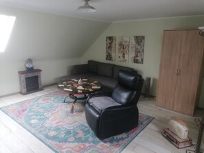Smart TV, fireplace, DVD player, books - Apartment (Castrop Rauxel)
