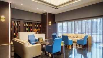 المنشأة من الداخل