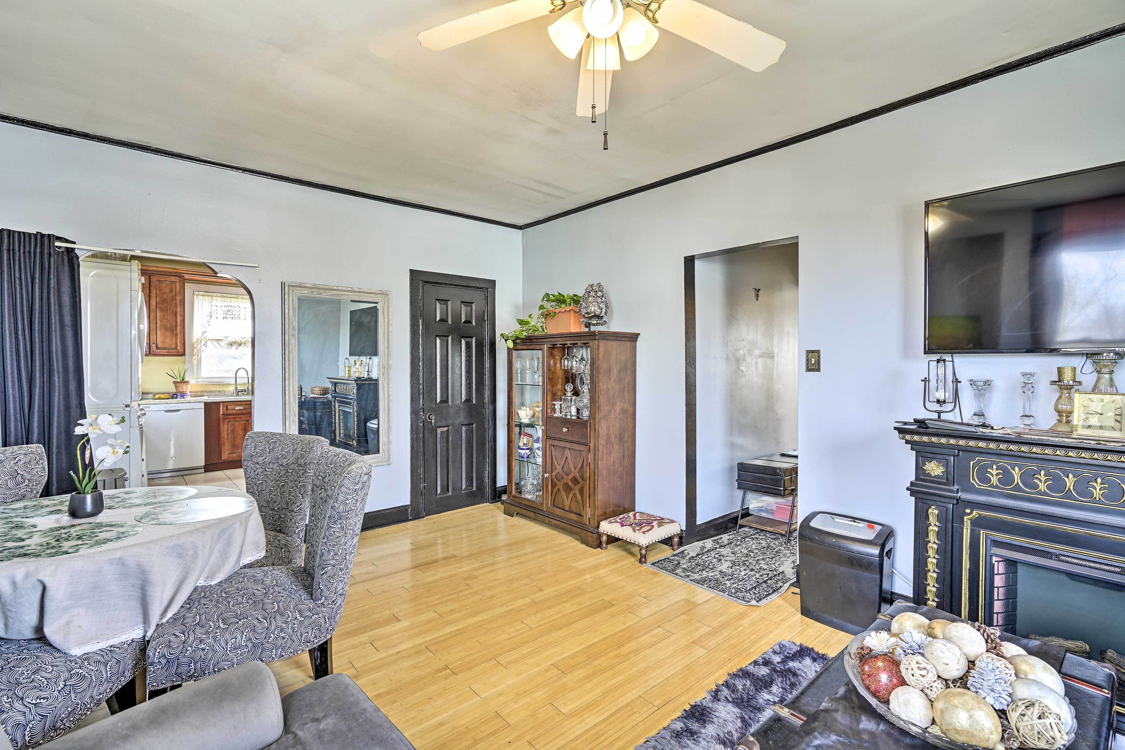 Long Branch Apartment: 1 Mi to Beach, Pier Village