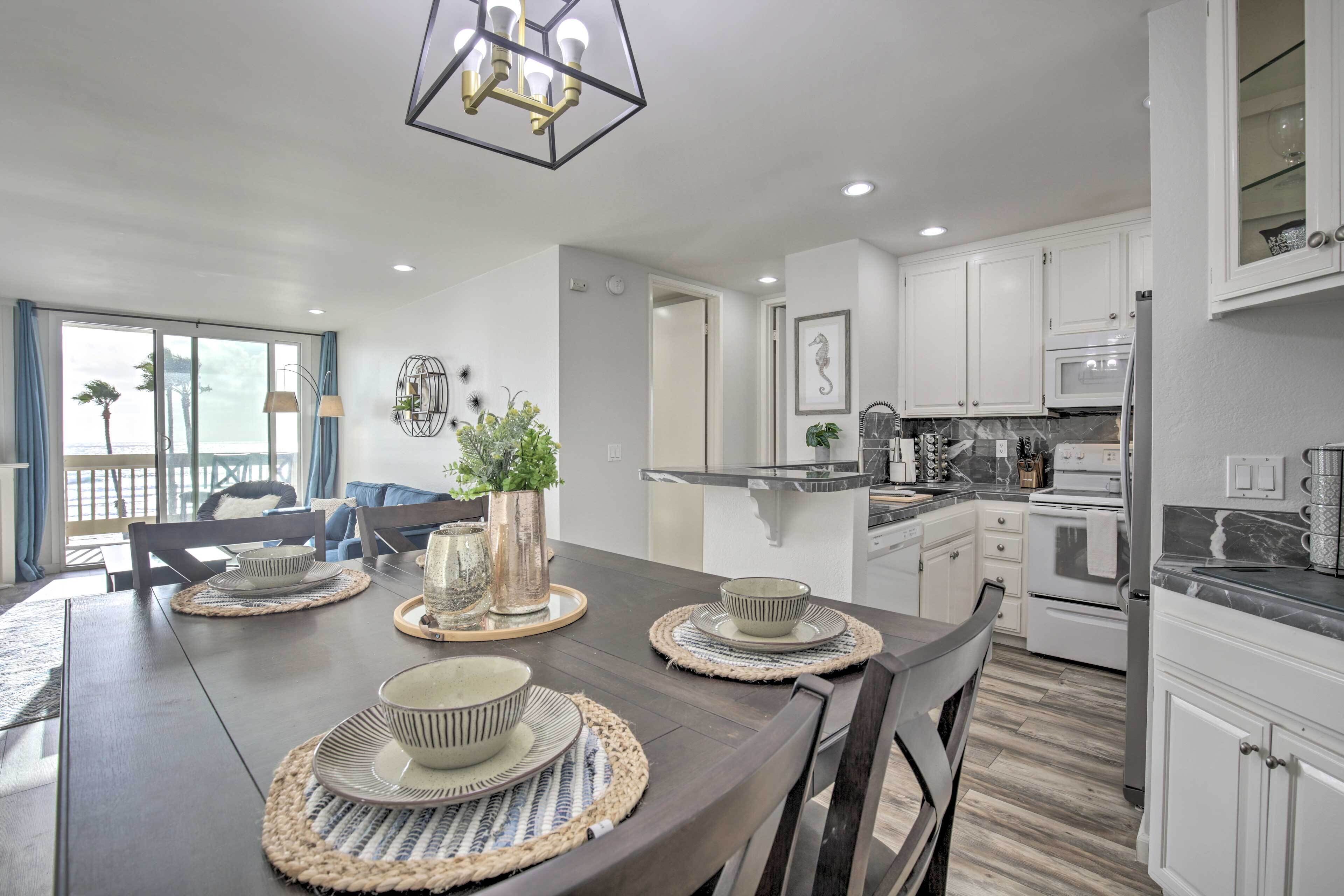 Heavenly Oceanfront Condo w/ Amenities Galore