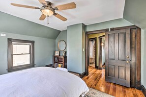3 chambres, fer et planche à repasser, Wi-Fi, draps fournis