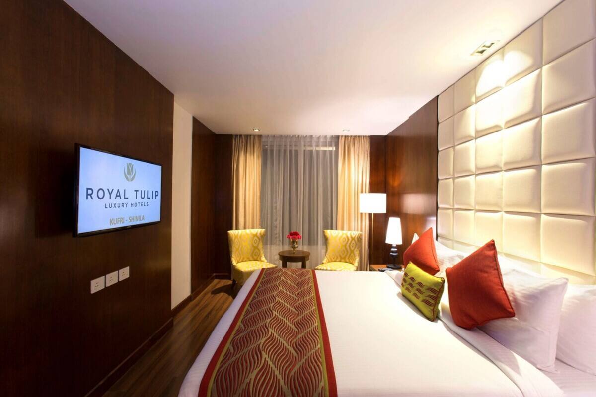 Quarto casal luxo | Wi-Fi de cortesia, roupa de cama