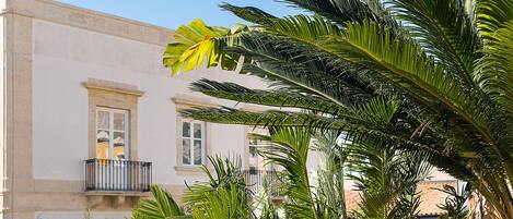 Façana frontal de l'allotjament