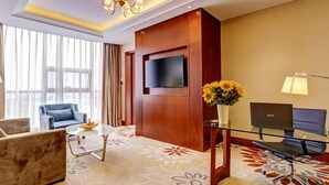 Living area - Vienna Hotel (Nanchang County Chengbi Lake) (Nanchang)