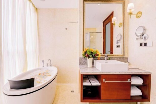 Vienna Hotel (Nanchang County Chengbi Lake)
