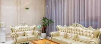 Vienna Hotel (Nanchang County Chengbi Lake)