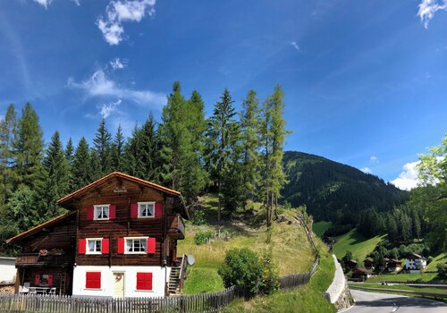 Sonniges Chalet bei Arosa f ür 4 (6) Pers. in Alleinlage