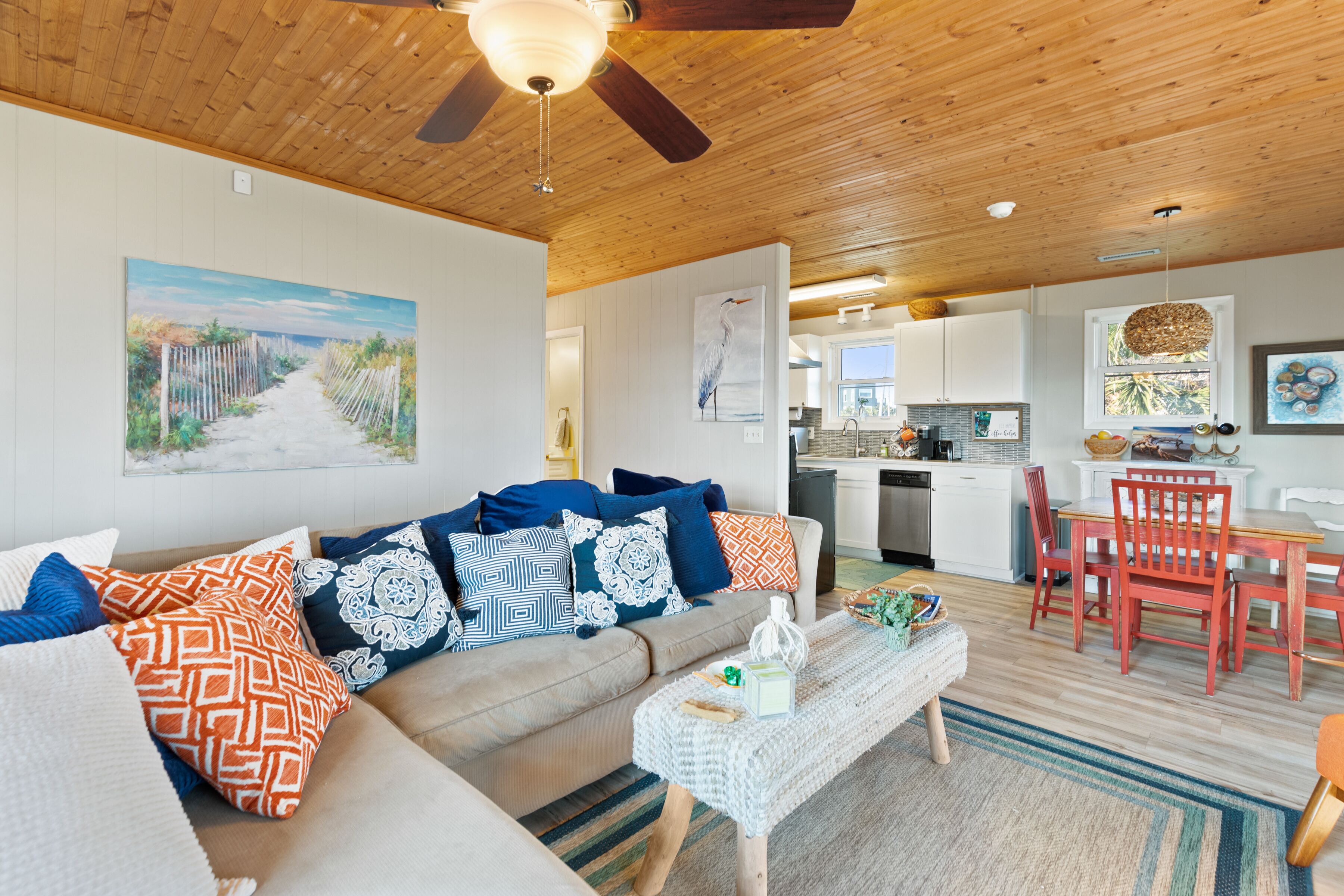 Ocean View Classic Cottage with Screen Porch, Beach Access Next to Property