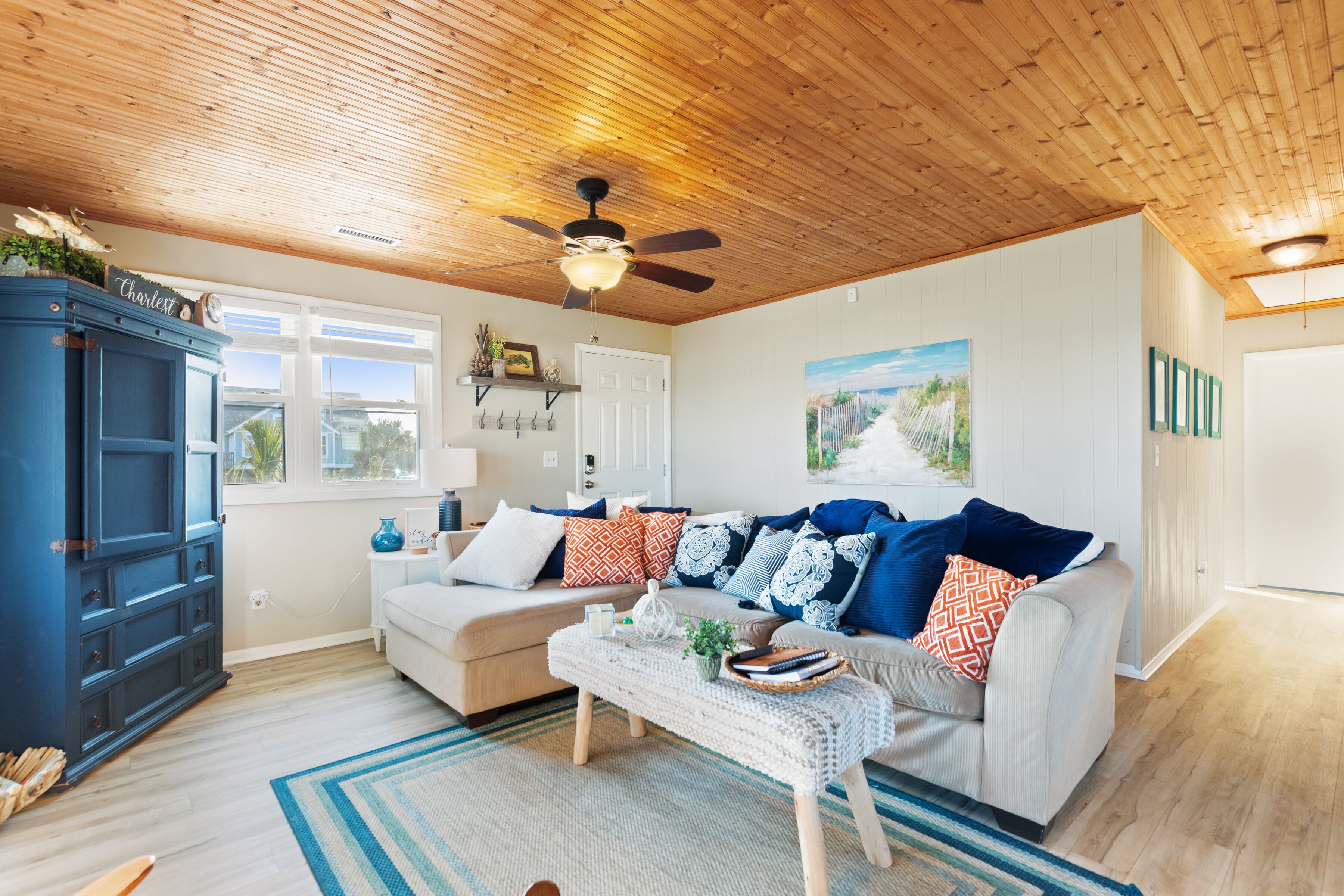 Ocean View Classic Cottage with Screen Porch, Beach Access Next to Property