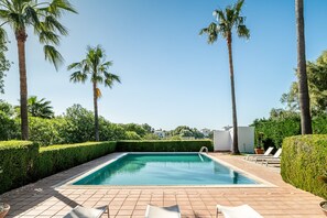 Pool - Villa Rosa with Pool, Garden and Wi-Fi (Benalup-Casas Viejas)