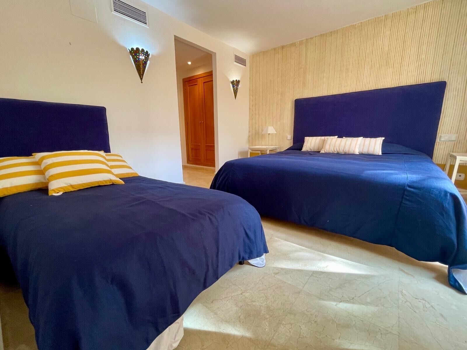 3 bedrooms, iron/ironing board, free WiFi, bed sheets