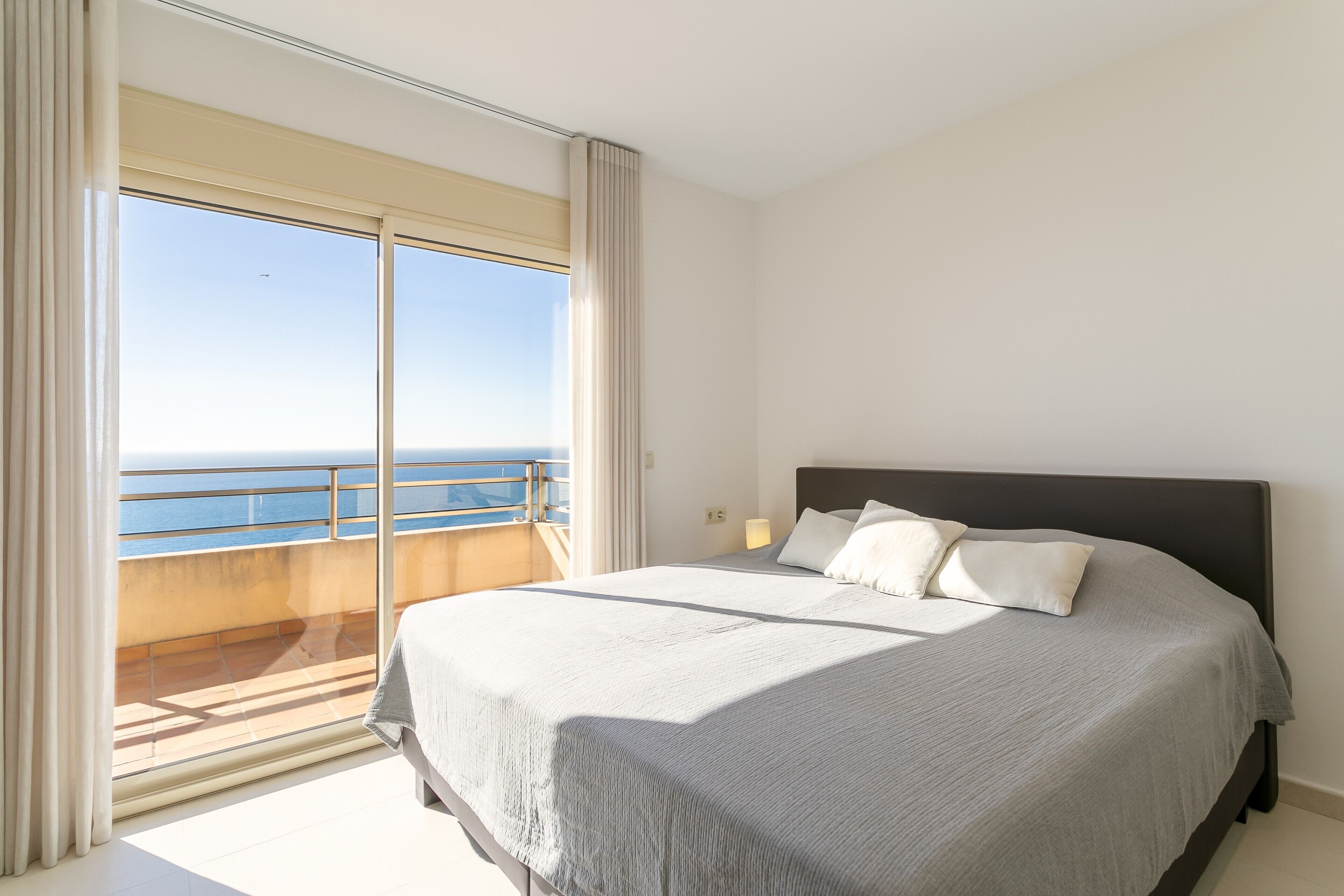 5 slaapkamers, een strijkplank/strijkijzer, gratis wifi, beddengoed