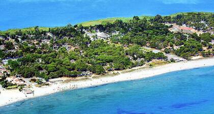 TrĂšs belle villa 12p (6 ch/6 sdb) bord de mer wifi clim terrasse jardinet