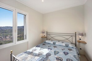 3 chambres, Wi-Fi gratuit, draps fournis