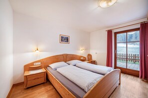 2 camere, ferro/asse da stiro, Wi-Fi gratuito, lenzuola