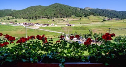 Ferienwohnung "Rieglhof Kükennest" mit Bergblick, Garten & WLAN