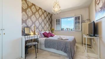 2 slaapkamers, een strijkplank/strijkijzer, gratis wifi, beddengoed