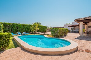 Pool - Finca Villa Tranquila en Pollensa with Mountain View, Pool, Garden & Wi-Fi (pollensa)