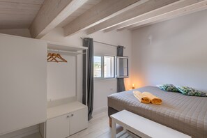 3 habitaciones, tabla de planchar con plancha y wifi gratis 