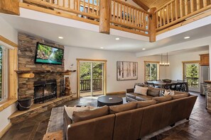 TV, fireplace, DVD player