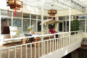 Interior - Domi Hotel Chain (Lijiang Ancient City Huama Street) (Lijiang)