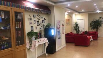 المنشأة من الداخل