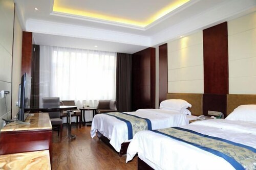 hide bdr hotel