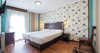 Hotel Puerto de Candas
