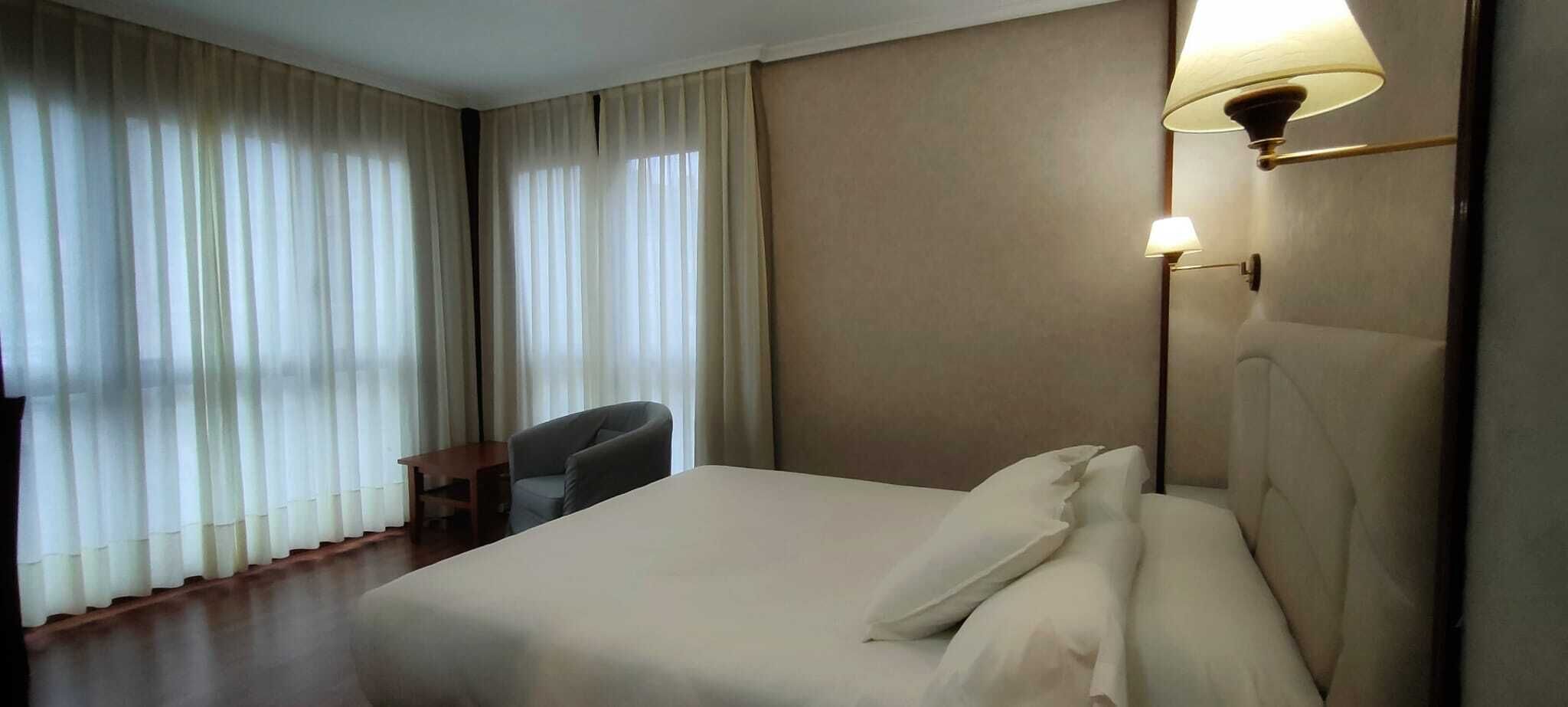 Kamar Double Standar, pemandangan pantai | Meja kerja, Wi-Fi gratis, dan seprai linen