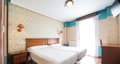 Hotel Puerto de Candas