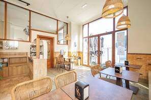 Bar (on property) - Hotel Puerto de Candas (Carreno)