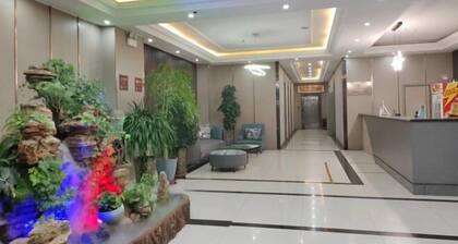 Huayi Selected Hotel